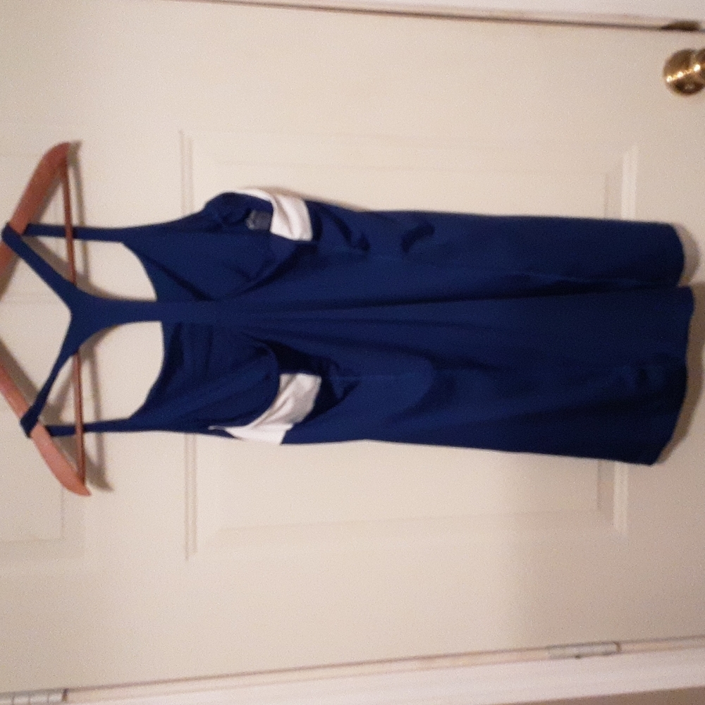 ASICS Dress‎ - Picture 4 of 6